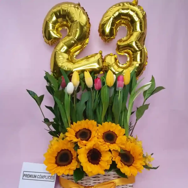 Aniversario 23 Tulipanes más Girasoles 2