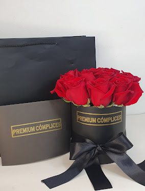 BOX DE ROSAS PREMIUM Florería en Surco