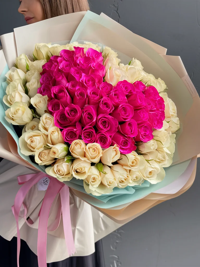 ARREGLOS DELUXE PREMIUM 6 RAMO DE ROSAS BLANCAS Y FUXIA ARREGLOS DELUXE PREMIUM