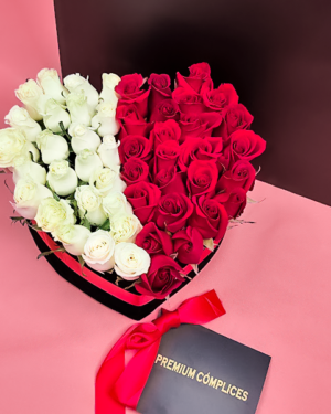 BOX DE CORAZÓN PAZ Y AMOR 50 ROSAS