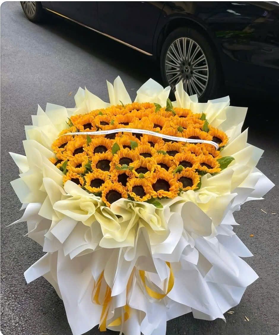 ARREGLOS DELUXE PREMIUM 20 BIG BOUQUET PREMIUM GIRASOLES